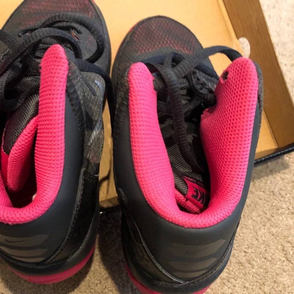 Nike air without a doubt pink and black basketball sneakers